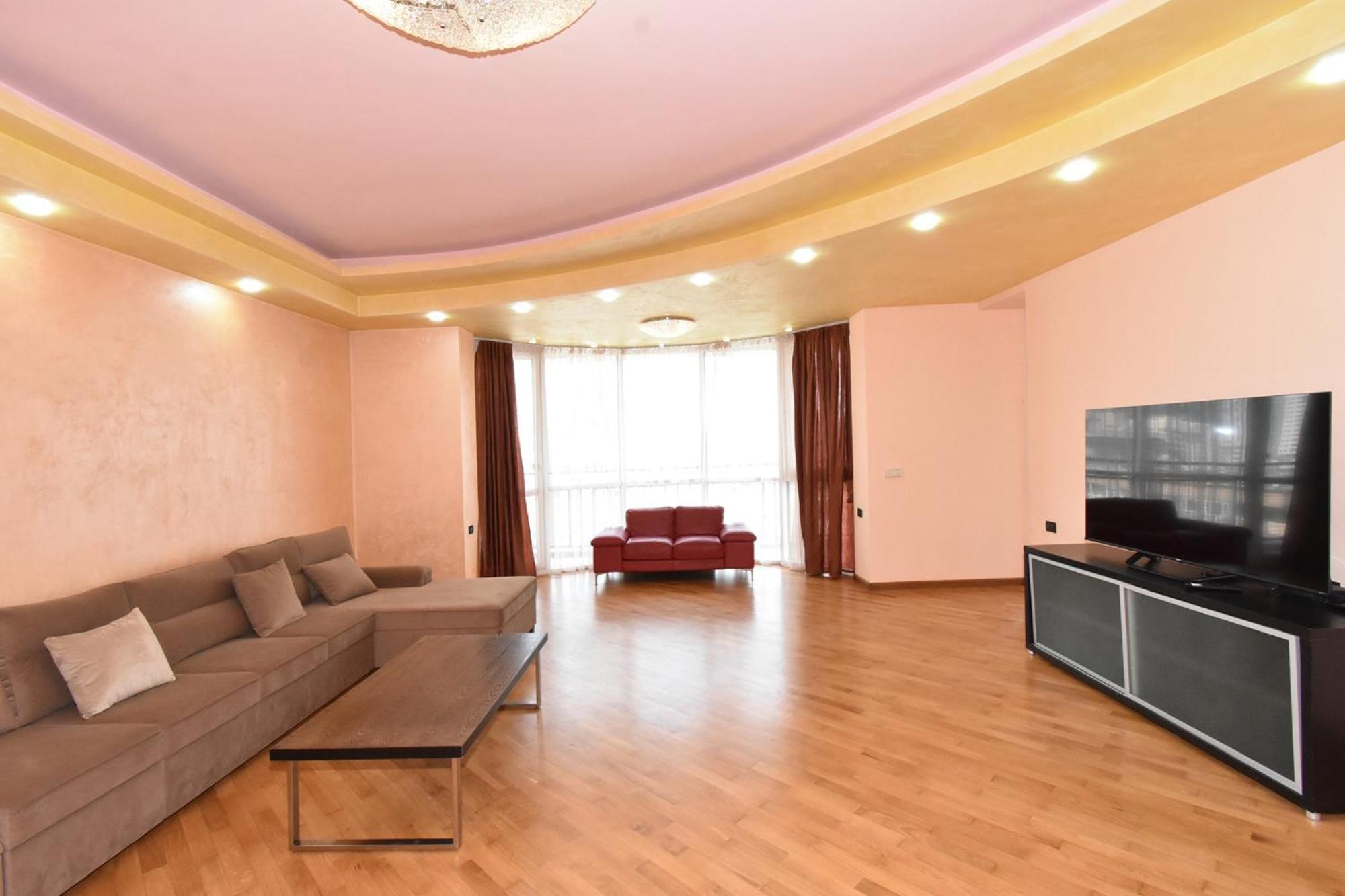 Amiryan Street, 3 Bedrooms Grand And Sunny Apartmet Am2711 Erivan Dış mekan fotoğraf